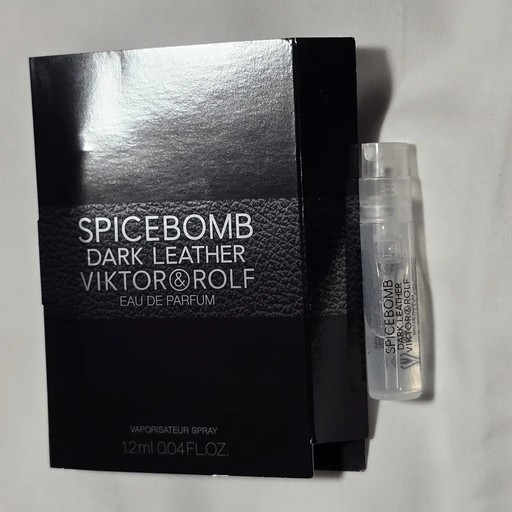 Viktor & Rolf Spicebomb Dark Leather - New